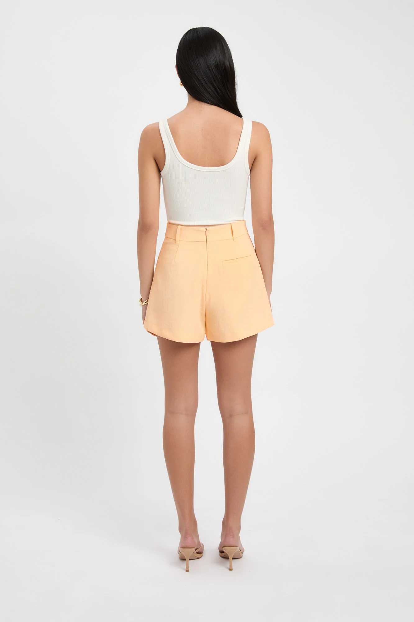 Ariel Short - Image 4